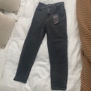 Levi high loose taper jeans